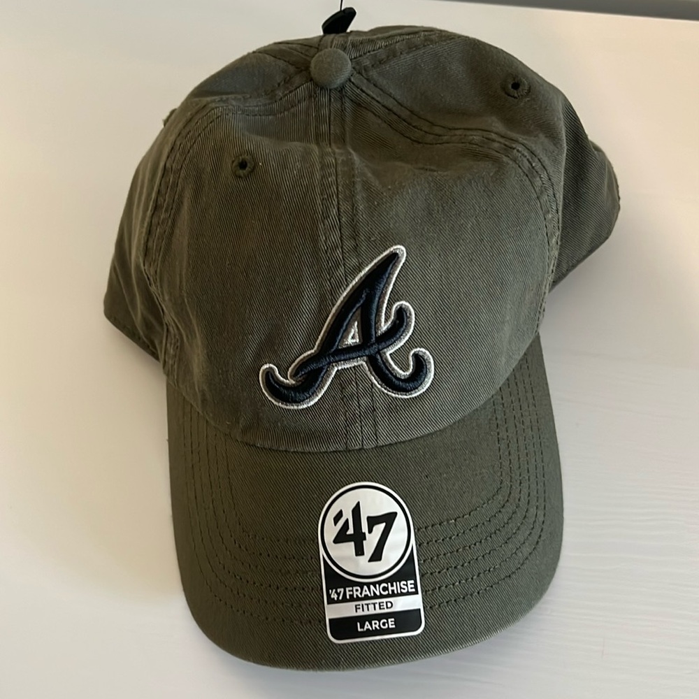 Atlanta Braves 47 clean up hat NWT fitted size large